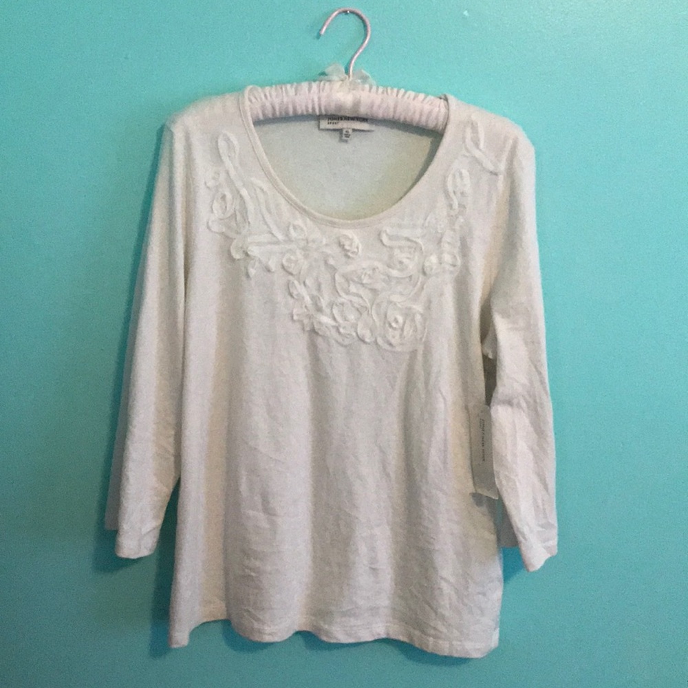 Eggshell/Offwhite long sleeve Jones New York top